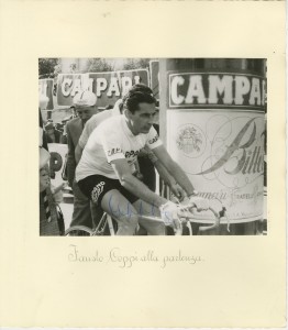 Fausto Coppi alla partenza del Gran Premio di Lugano 1956 di cui Campari era sponsor
